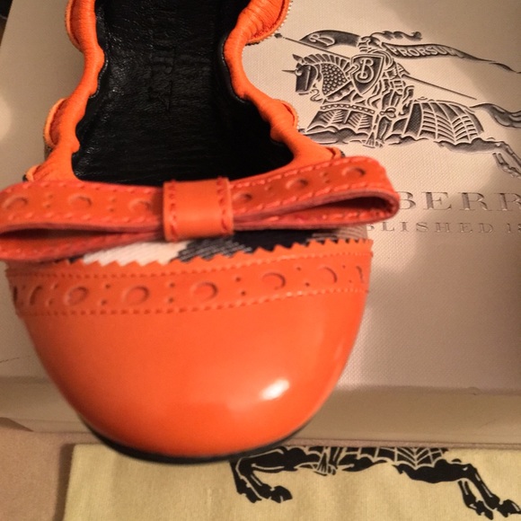 BURBERRY NWT AUTHENTIC GENUINE LEATHER HOUSE CHECK BALLET FLATS - Picture 8 of 17